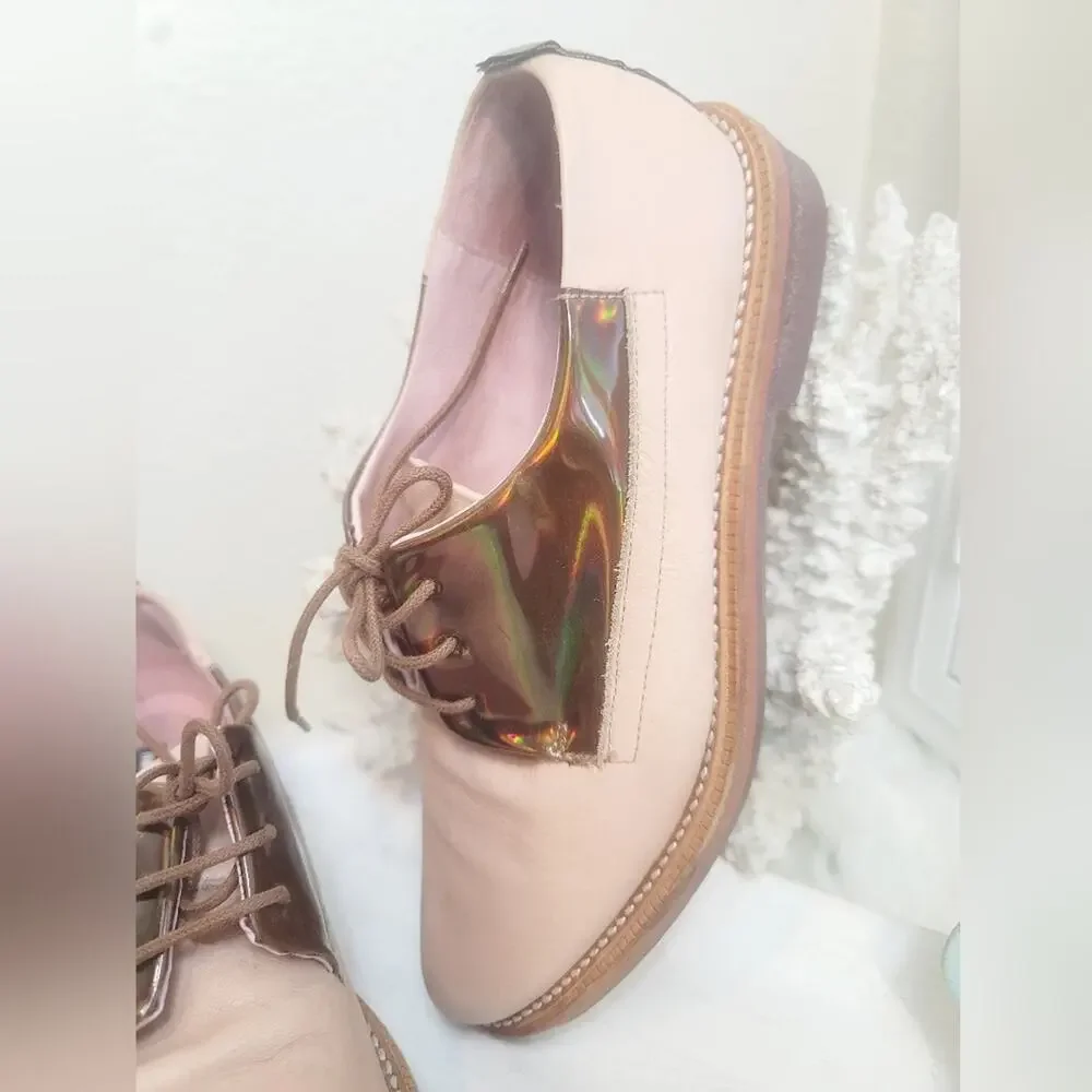 MIISTA Pink Metallic Patent Leather Lace Up Oxford Shoes Modern Minimalist 37